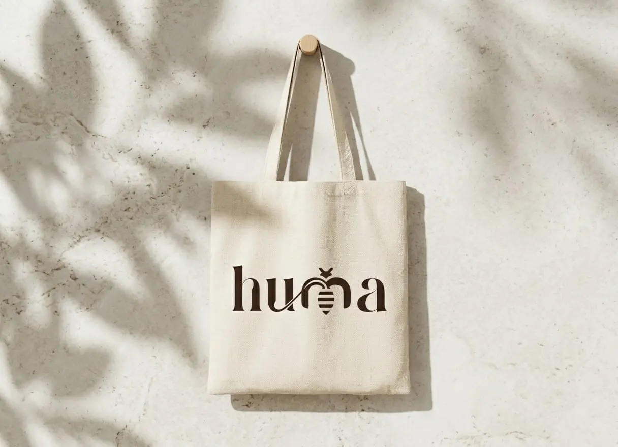 Shopper con il marchio Huma